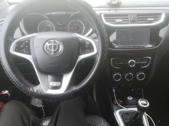 [温州·浙C] 二手中华中华V32016款 1.5L 手动智能型