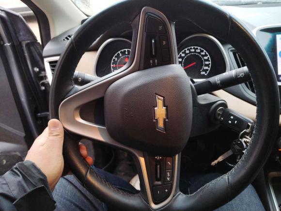 [芜湖·皖A] 二手雪佛兰科鲁泽2022款 320 自动悦享天窗版