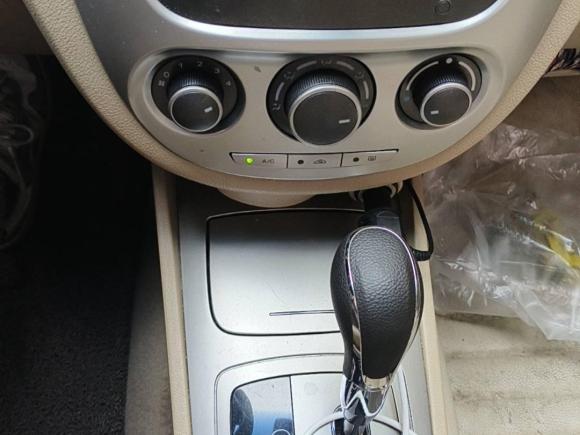 [无锡·苏B] 二手别克凯越2013款 1.5L 自动经典型