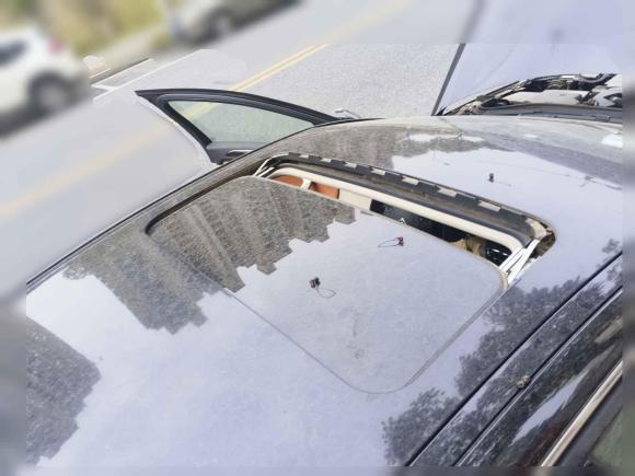 [南昌·赣A] 二手雪铁龙雪铁龙C52014款 2.0L 自动尊悦型