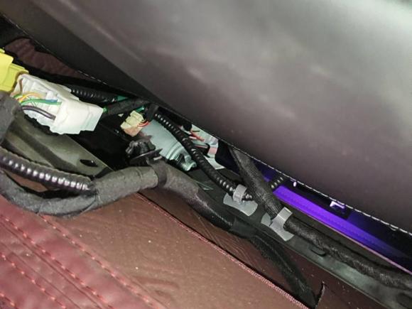 [深圳·云P] 二手红旗红旗H52023款 1.5T DCT智联旗韵版