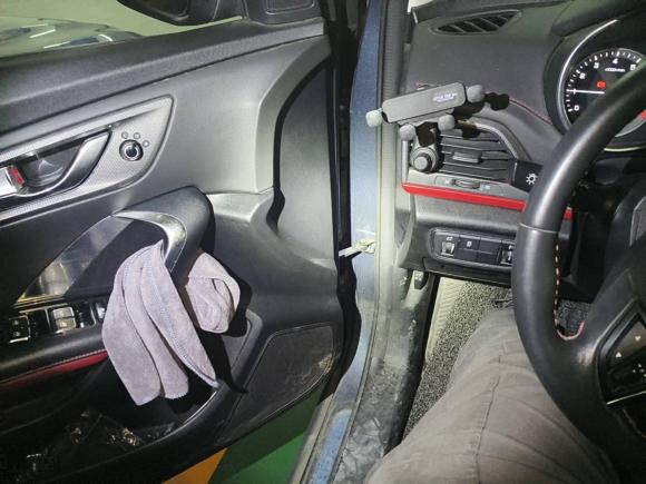 [湖州·浙E] 二手长安长安CS552017款 1.5T 手动炫色型