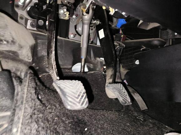 [温州·浙C] 二手长安长安CS152016款 1.5L 手动时尚版