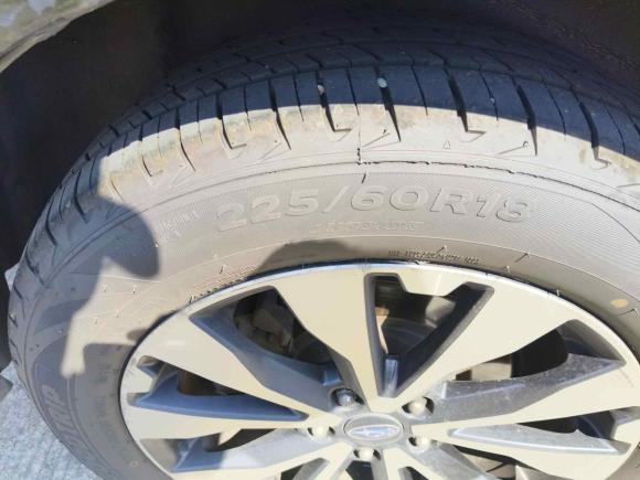 [苏州·苏E] 二手斯巴鲁傲虎2015款 2.5i 运动导航版