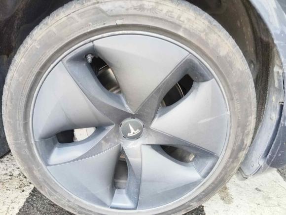 [深圳·粤B] 二手特斯拉Model 32019款 标准续航后驱升级版