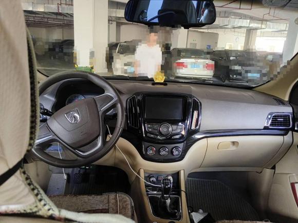 [佛山·粤E] 二手宝骏宝骏7302014款 1.8L 手动舒适型 7座