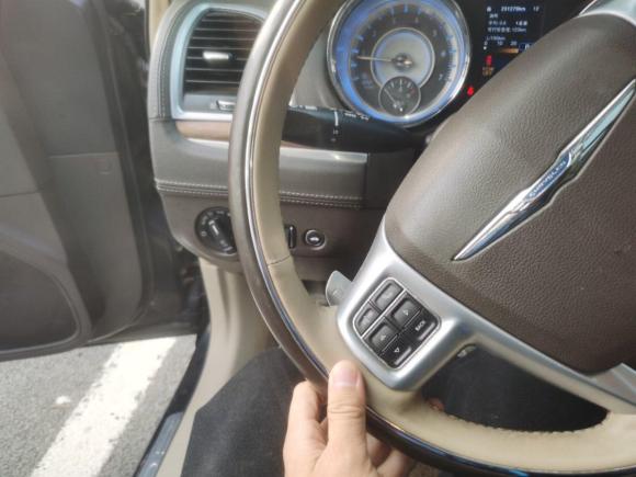 [杭州·皖L] 二手克莱斯勒克莱斯勒300C2014款 3.0L 卓越版