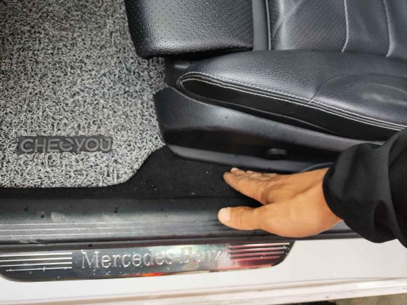 [青岛·鲁B] 二手奔驰奔驰C级2019款 C 180 L 时尚型运动版