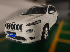[佛山·粤E]Jeep&nbsp;&nbsp;自由光&nbsp;&nbsp;2017款2.4L专业智能版