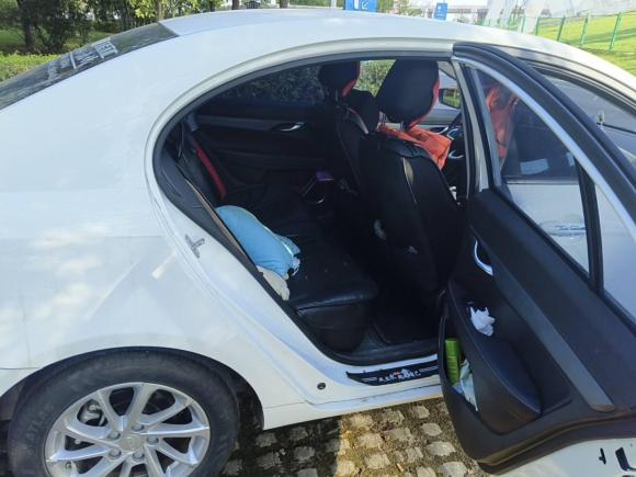 [南昌·赣A] 二手吉利汽车帝豪2021款 UP 1.5L 手动豪华型