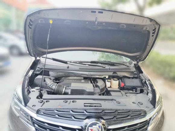 [青岛·鲁B] 二手别克别克GL82020款 陆上公务舱 652T 尊贵型