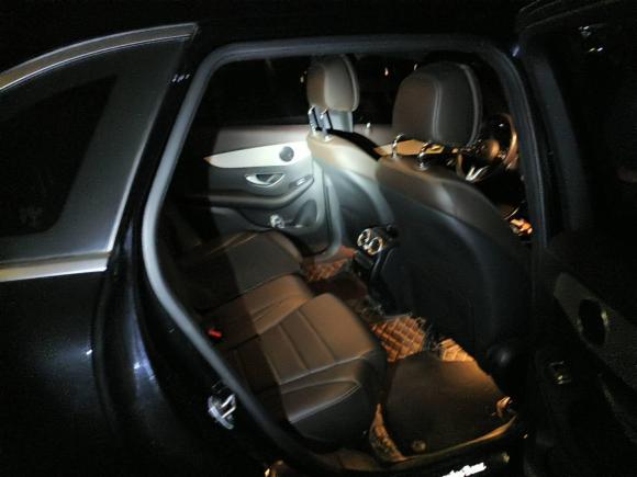 [青岛·鲁U] 二手奔驰奔驰GLC2022款 改款 GLC 260 L 4MATIC 动感型