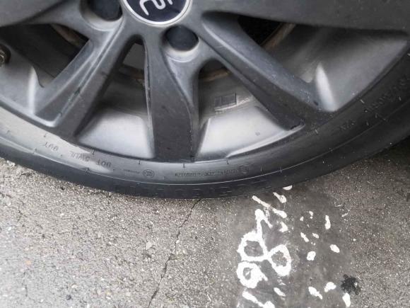 [无锡·苏B] 二手比亚迪元新能源2019款 EV360 智联悦享型