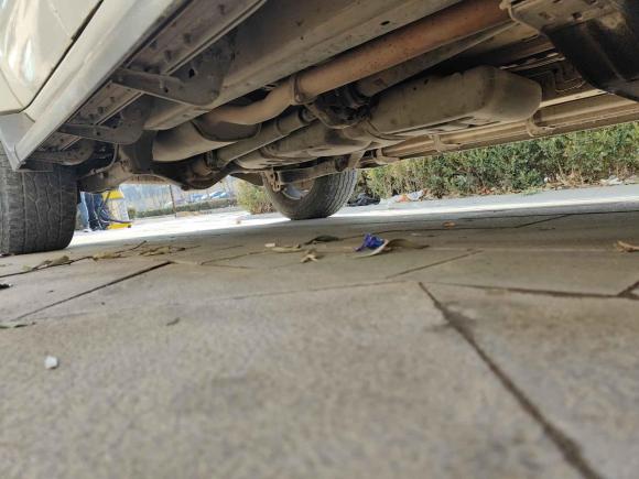 [济南·鲁A] 二手江铃驭胜S3502013款 2.4T 自动两驱柴油豪华版5座