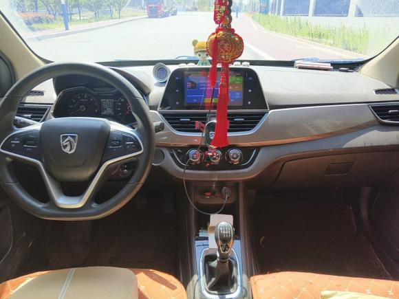 [青岛·鲁L] 二手宝骏宝骏310W2017款 1.5L 手动时尚型 国VI