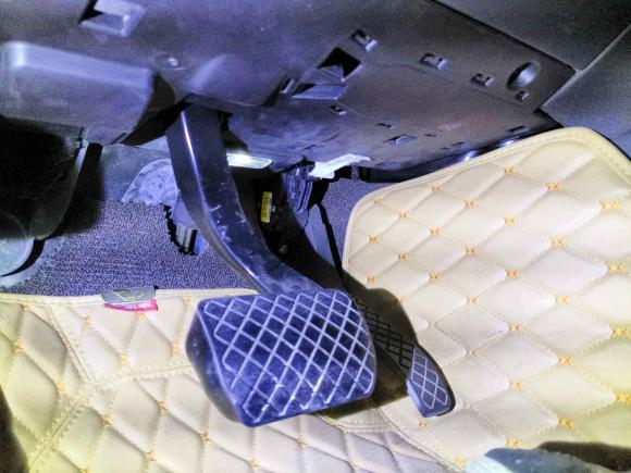 [深圳·粤B] 二手奥迪奥迪Q72011款 3.0 TFSI 进取型(200kW)