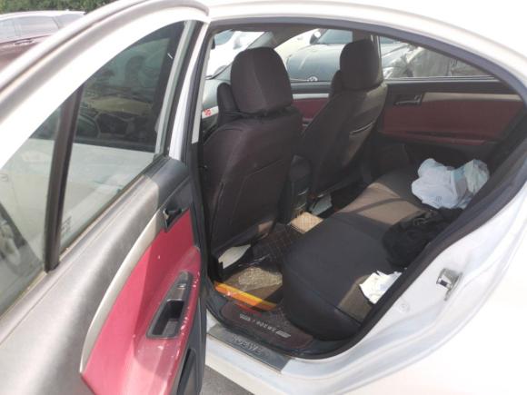 [南通·陕A] 二手荣威荣威3502013款 350S 1.5L 自动迅达版