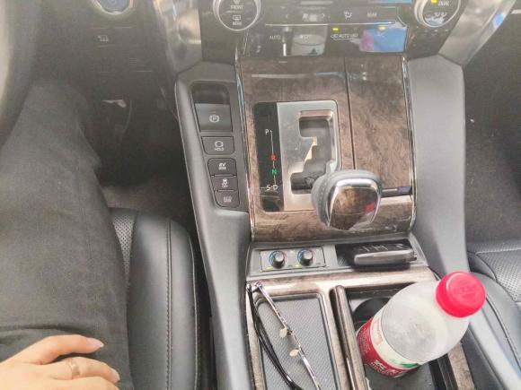 [无锡·苏U] 二手丰田威尔法2021款 皇冠 双擎 2.5L HV至尊版