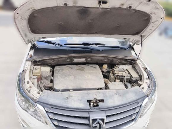 [上海·冀A] 二手宝骏宝骏5602016款 1.8L iAMT豪华型