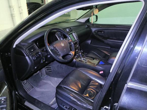 [上海·沪D] 二手丰田皇冠2005款 3.0L Royal Saloon G VIP