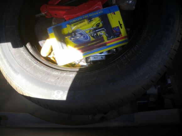 [武汉·鄂A] 二手长安逸动2014款 1.6L 手动豪华型