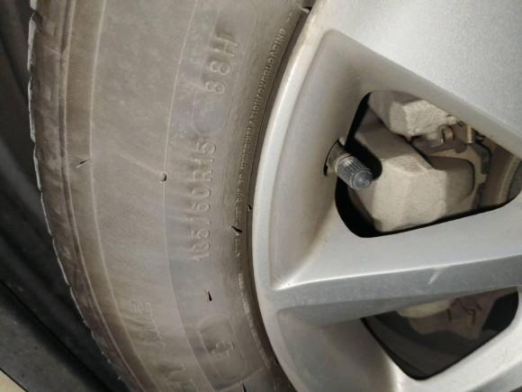 [上海·辽C] 二手丰田YARiS L 致炫2014款 1.5G 自动炫动版