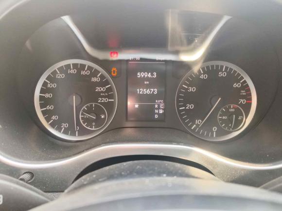 [宁波·浙B] 二手奔驰威霆2016款 2.0T 商务版