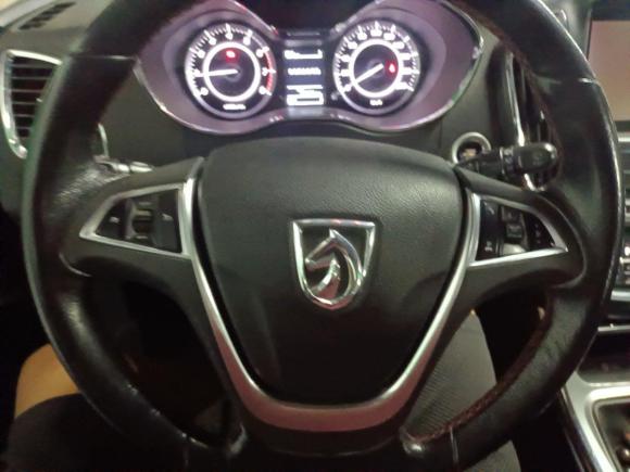 [金华·浙G] 二手宝骏宝骏5602015款 1.8L 手动豪华型