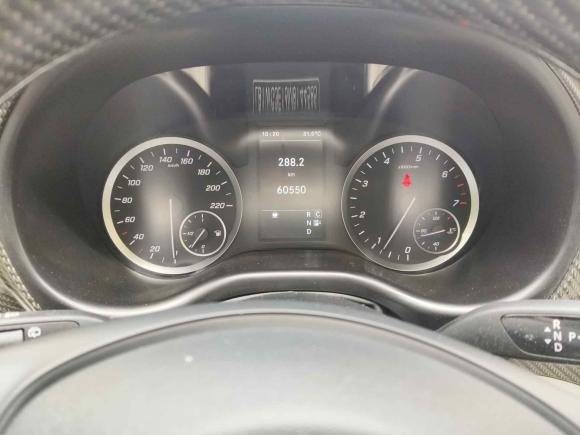 [上海·沪E] 二手奔驰威霆2021款 2.0T 精英版 7座