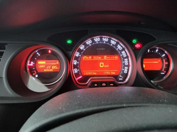 [上海·沪A] 二手雪铁龙雪铁龙C52013款 2.3L 自动尊驭型