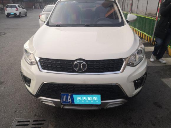 [成都·川A] 二手北京汽车绅宝X352016款 1.5L 手动精英版