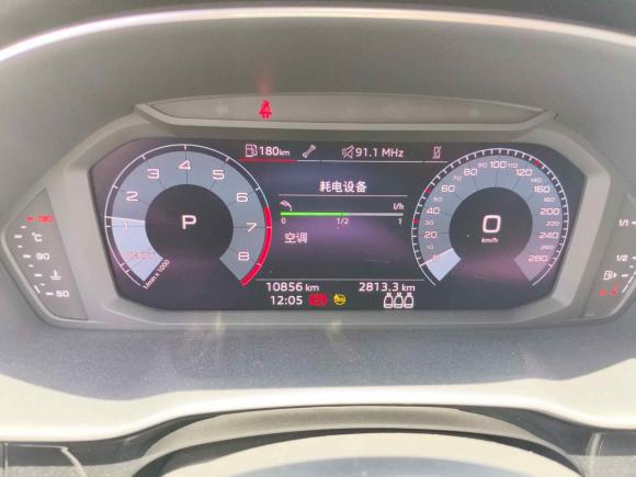 [无锡·苏B] 二手奥迪奥迪Q32022款 35 TFSI 时尚动感型