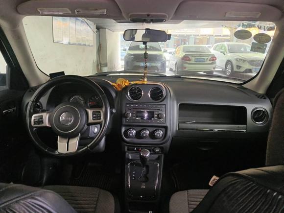 [杭州·浙A] 二手Jeep自由客2012款 2.4 运动版