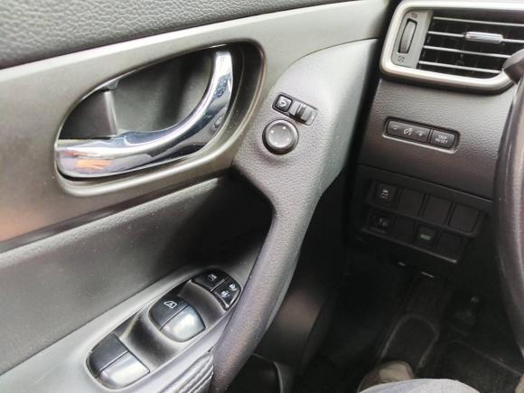 [成都·川A] 二手日产奇骏2014款 2.0L CVT舒适版 2WD