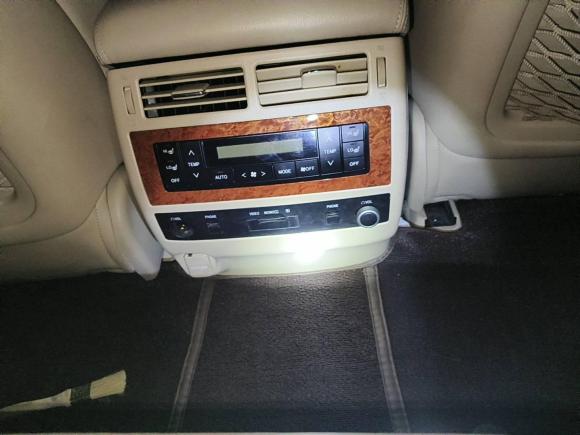 [青岛·鲁U] 二手丰田兰德酷路泽2012款 4.6L 自动VX-R