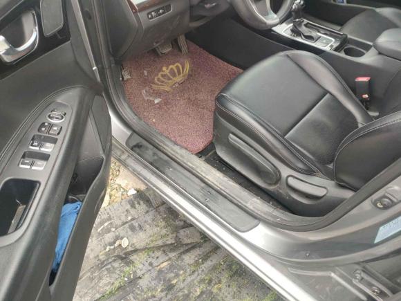 [西安·陕A] 二手起亚起亚K42014款 1.8L 自动GLS