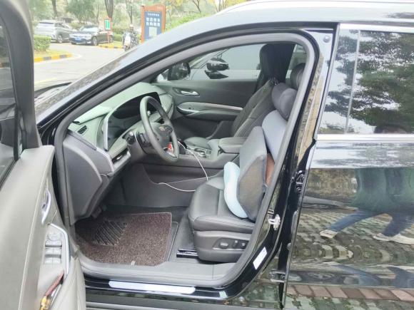 [南京·苏A] 二手凯迪拉克凯迪拉克XT42024款 28T 两驱豪华型