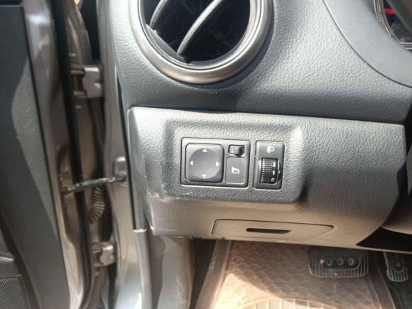 [深圳·粤B] 二手日产骊威2013款 劲锐 1.6XL CVT舒适版