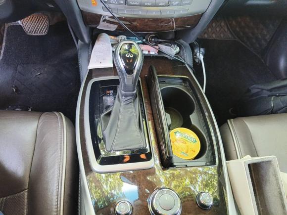 [北京·京N] 二手英菲尼迪英菲尼迪QX602016款 2.5 S/C Hybrid 四驱全能版 国V