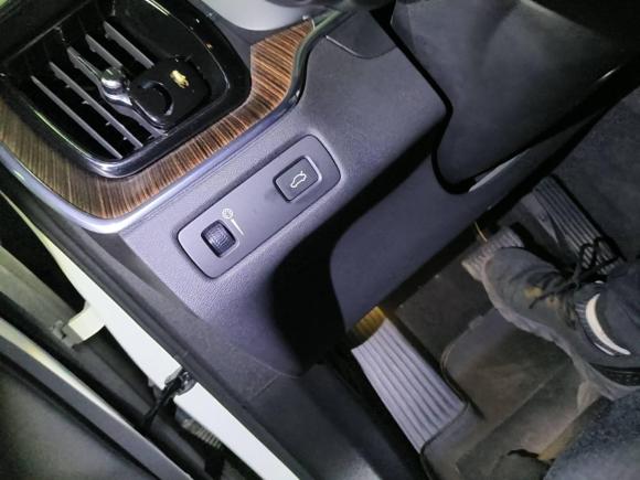 [上海·苏B] 二手沃尔沃沃尔沃XC602021款 T5 四驱智远豪华版