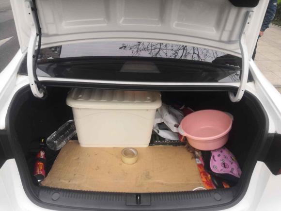 [成都·川A] 二手荣威荣威3602015款 1.5L 手动豪华版