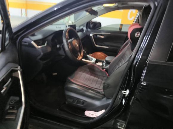 [上海·沪C] 二手丰田威兰达2020款 2.0L CVT两驱豪华版