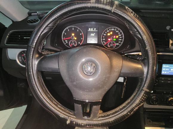 [广州·粤A] 二手大众帕萨特2011款 1.8TSI DSG尊荣版