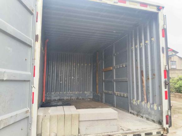 [常州·苏D] 二手福田福田征服者72022款 2.0T自动柴油两驱齐天大圣长箱4F20TC