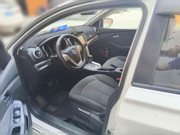 [深圳·粤L] 二手启辰启辰T702015款 2.0L CVT睿行版