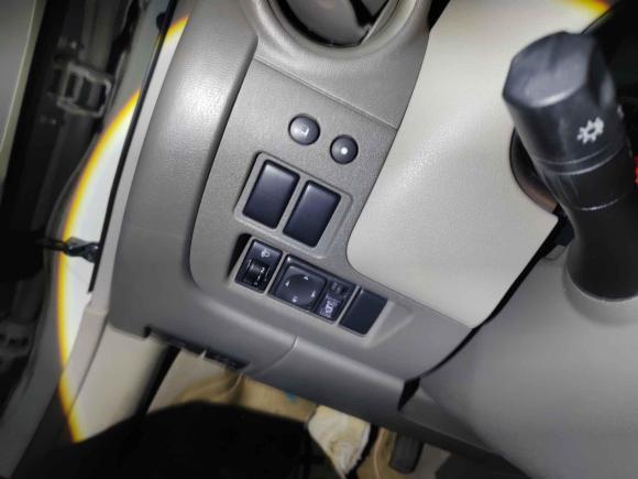 [上海·沪C] 二手日产玛驰2010款 1.5L 自动易智版