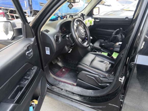 [无锡·苏B] 二手Jeep自由客2014款 2.0L 运动增强版