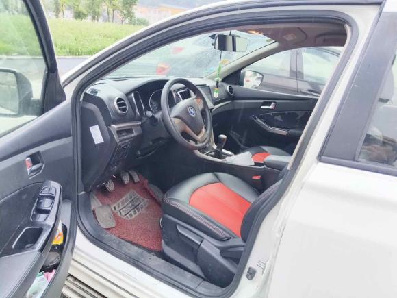 [杭州·浙A] 二手启辰启辰T702016款 1.6L 手动睿行版