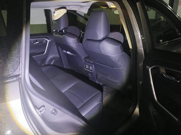 [上海·沪C] 二手丰田RAV4荣放2020款 双擎 2.5L E-CVT四驱精英PLUS版