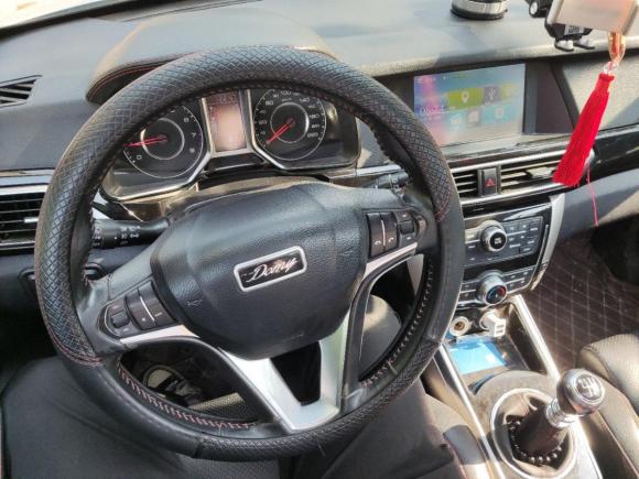 [苏州·苏E] 二手众泰大迈X52017款 白金版 1.5T 手动尊享型